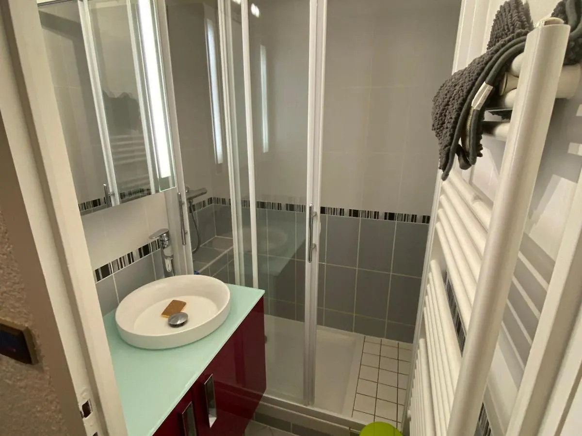 Bel Appartement A Chatel, Proche Centre Et Remontees Mecaniques, Avec Balcon Et Parking - Fr-1-693-3 0*, Chatel