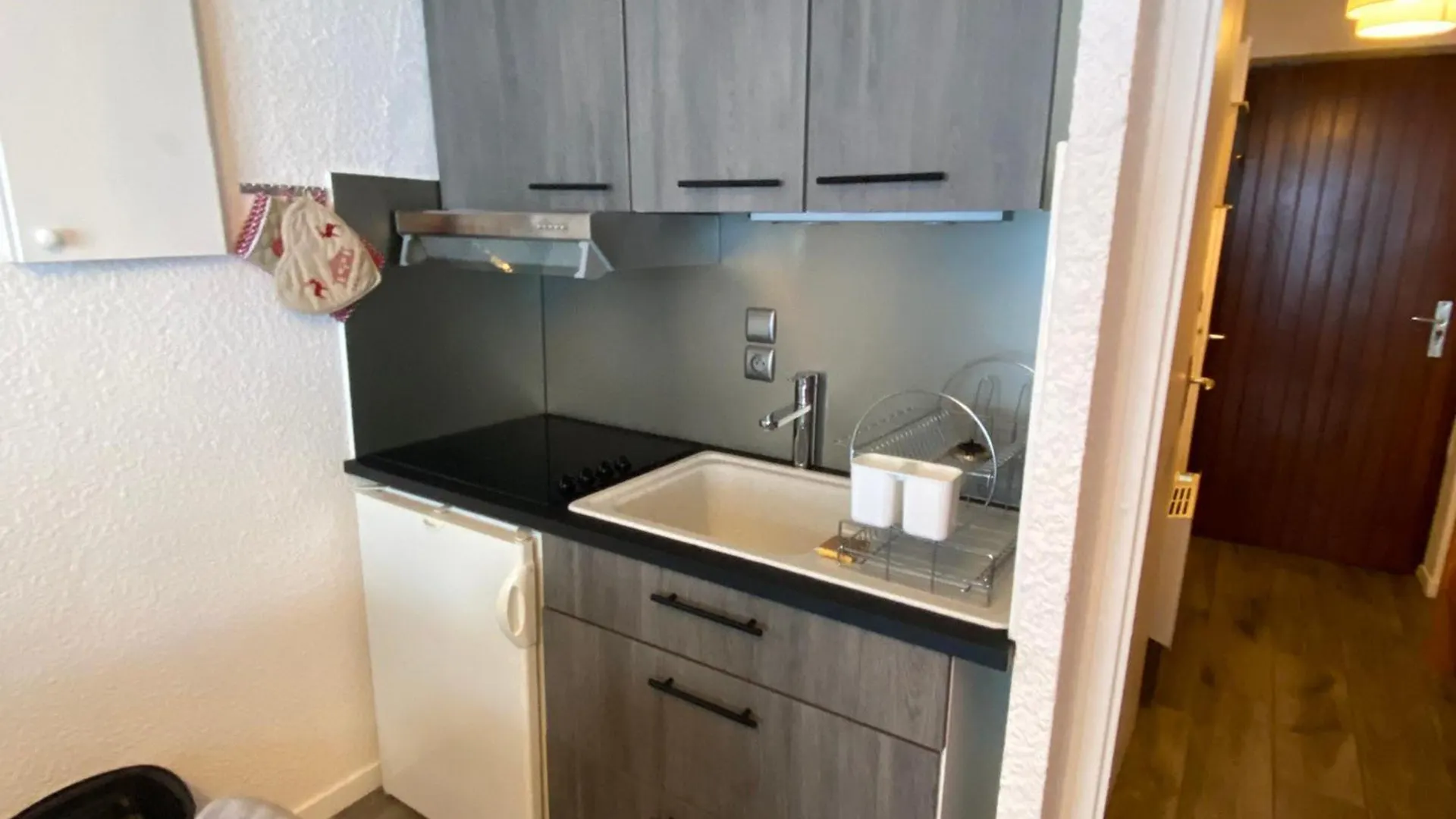 Apartment Bel Appartement A Chatel, Proche Centre Et Remontees Mecaniques, Avec Balcon Et Parking - Fr-1-693-3